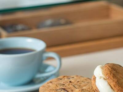 Calmô, cafés e cookies